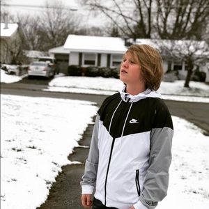 Meet your Posher, Wesley